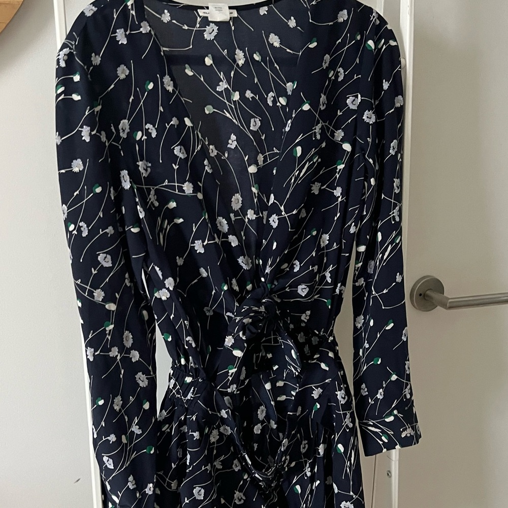 Club Monaco Silk Floral Yurtie Romper Jumpsuit Tie Waist Blue Women’s